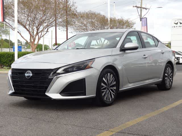 2023 Nissan Altima 2.5 SV FWD