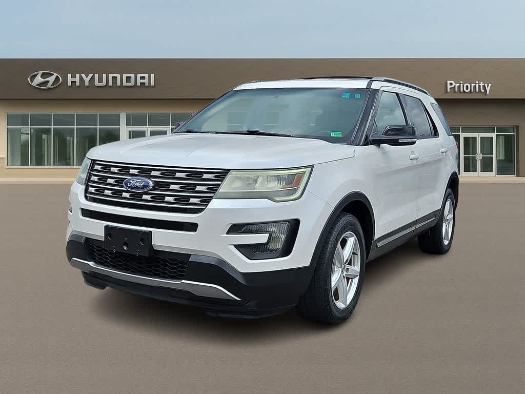 White Platinum Metallic Tri-Coat 2016 Ford Explorer SUV / Crossover All-Wheel Drive 6-Speed Automatic