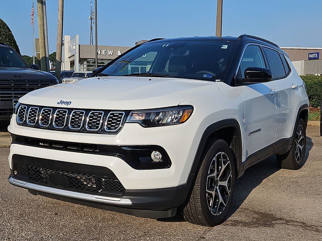 Bright White Clearcoat 2025 Jeep Compass SUV / Crossover Four-Wheel Drive 8-Speed Automatic