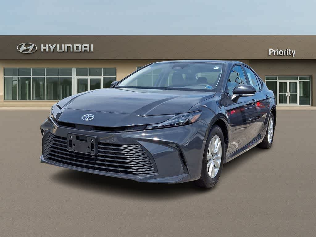 Underground 2025 Toyota Camry SE FWD Sedan Front-Wheel Drive Continuously Variable Transmission
