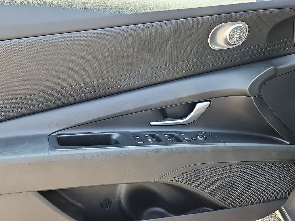 Ecotronic Gray 2024 Hyundai Elantra Sedan Front-Wheel Drive Continuously Variable Transmission