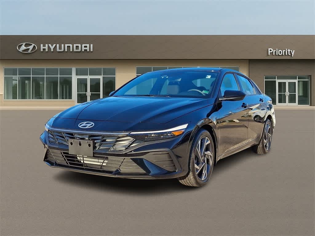 2025 Hyundai Elantra SEL Sport FWD