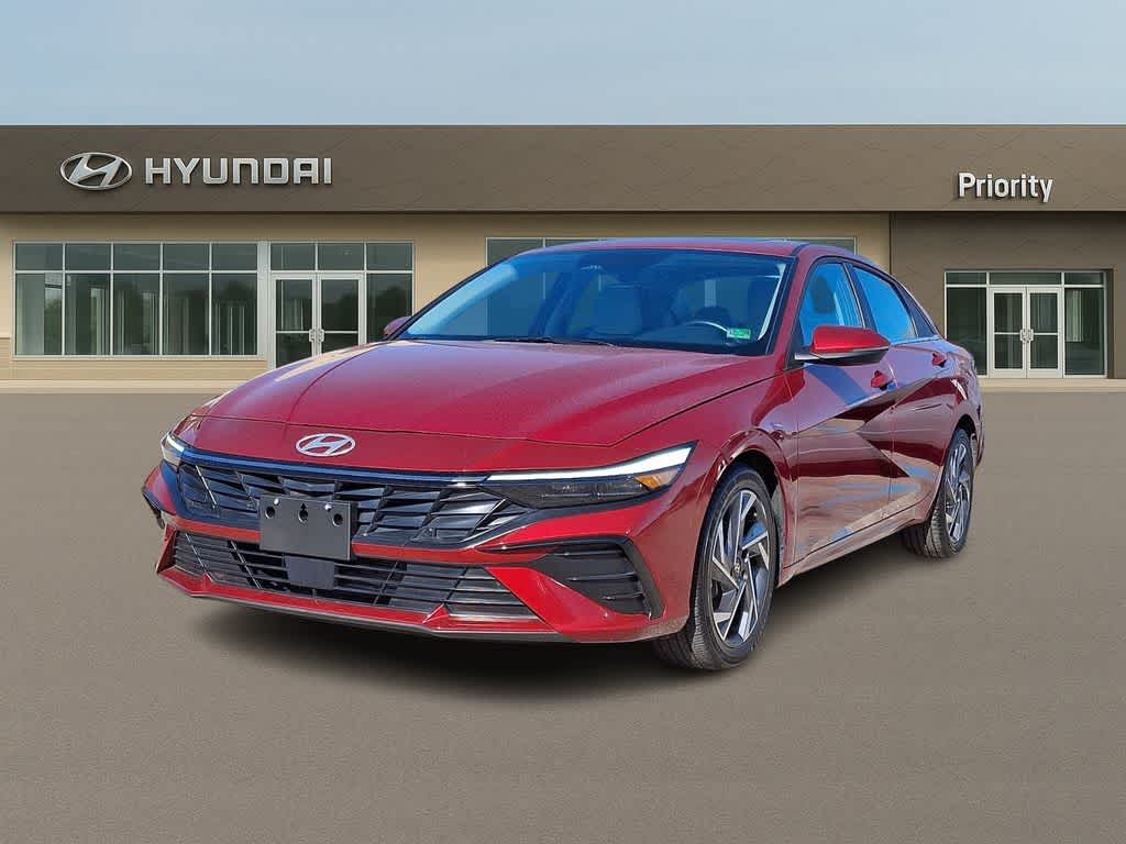 2025 Hyundai Elantra Limited FWD