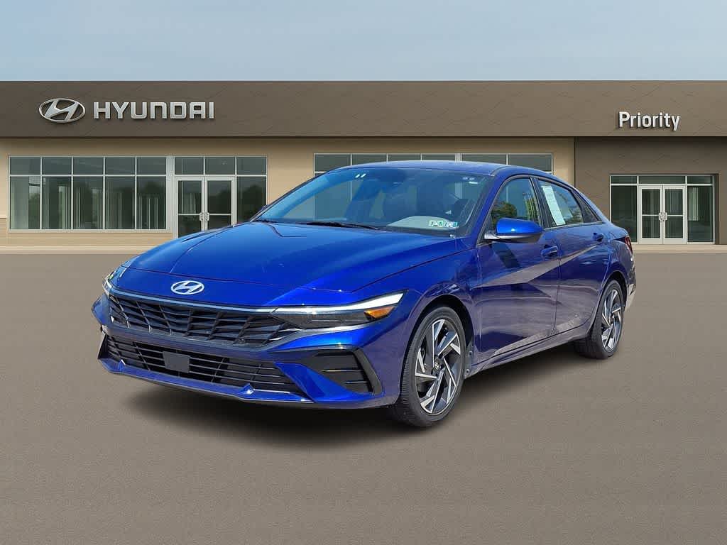 Intense Blue 2025 Hyundai Elantra SEL Convenience FWD Sedan Front-Wheel Drive Continuously Variable Transmission
