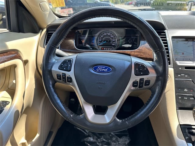 2016 Ford Taurus 4dr Car