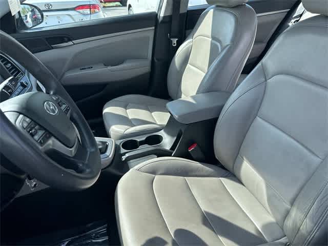2018 Hyundai Elantra 4dr Car