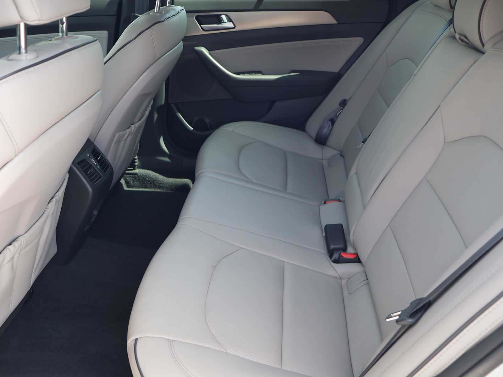Used 2015 Symphony Silver Hyundai 2.0T Limited image 31