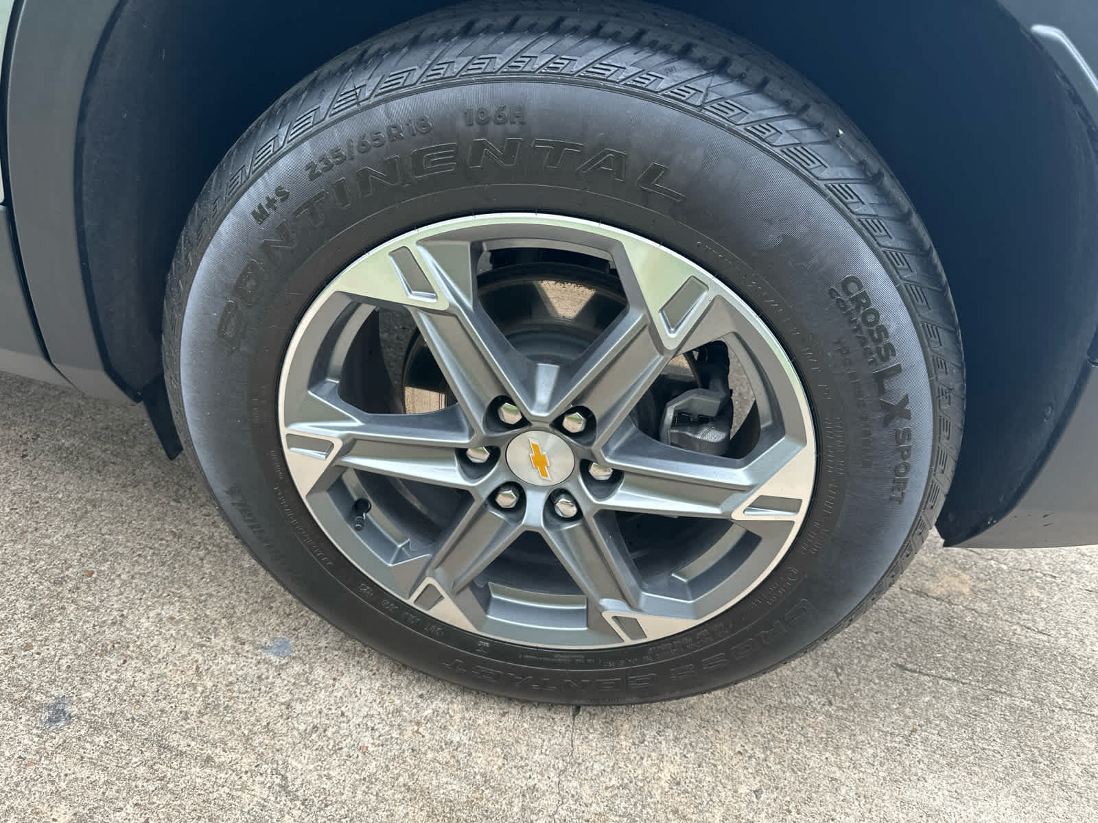 View vehicle photo 5