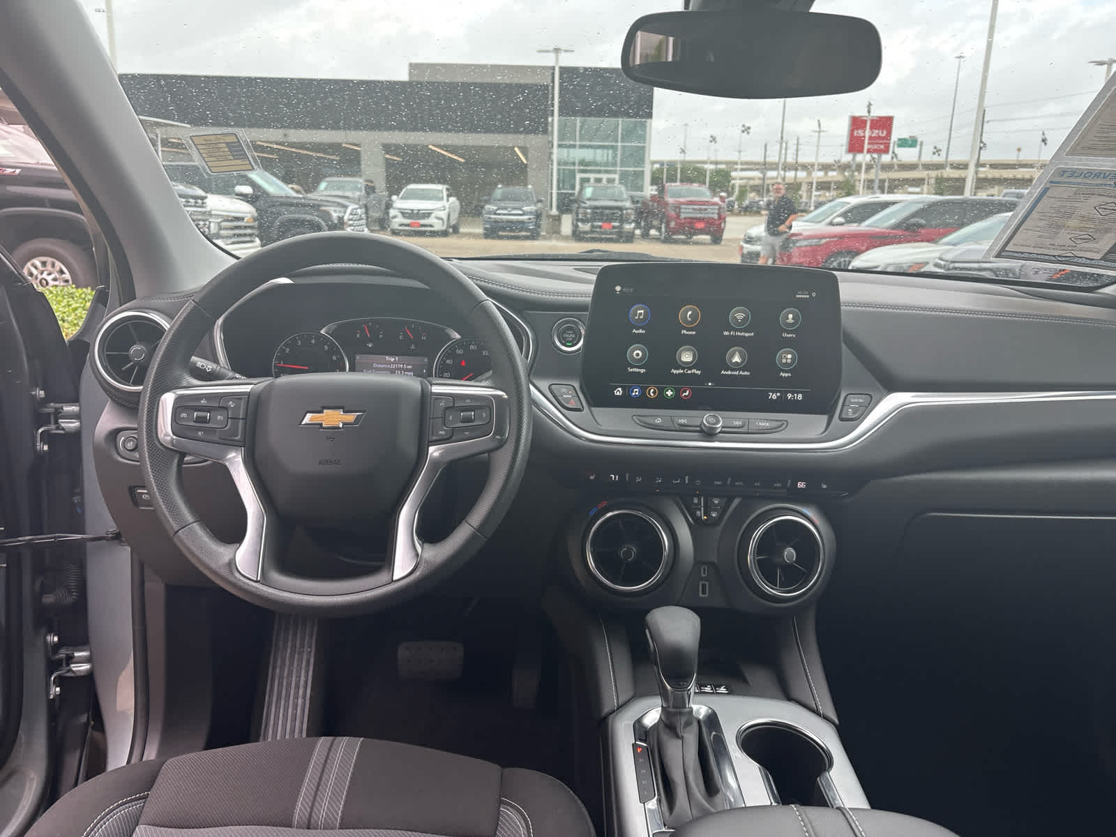 View vehicle photo 6