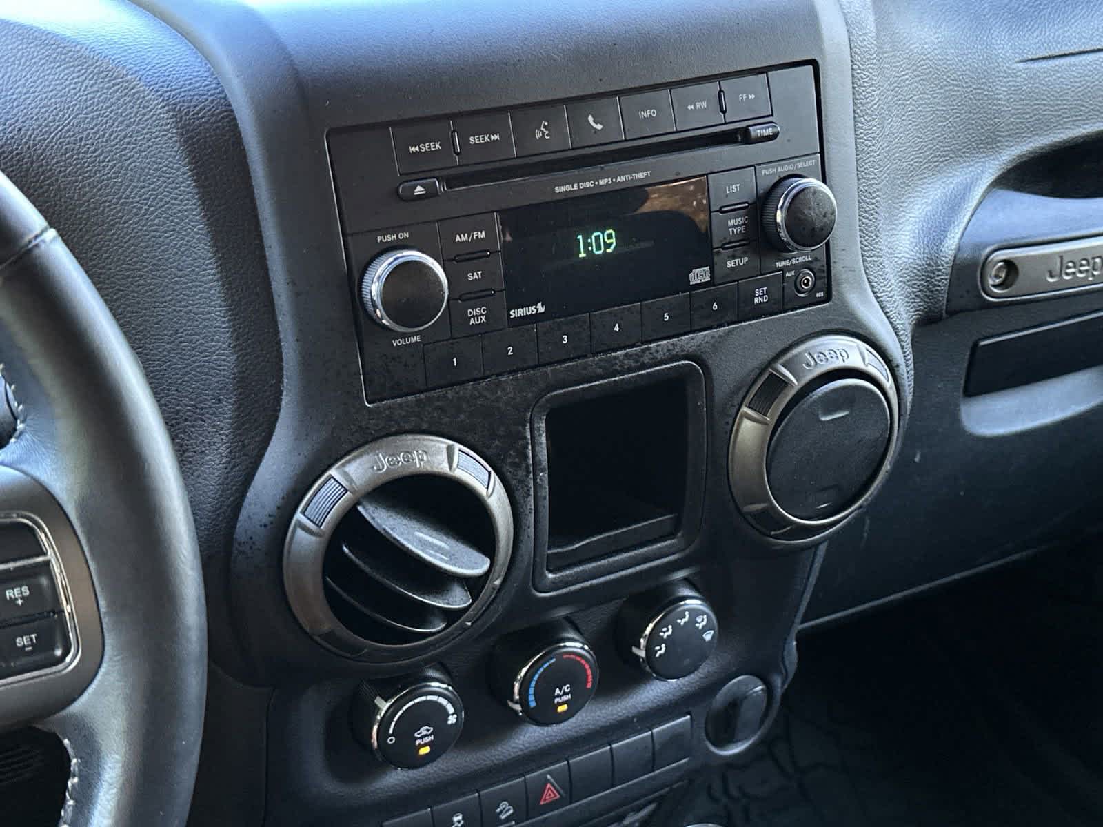 2018 Jeep Wrangler Golden Eagle 18