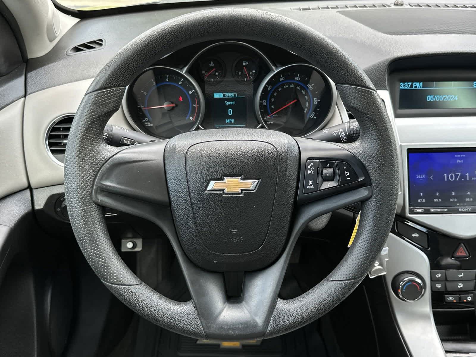 2016 Chevrolet Cruze LS 16