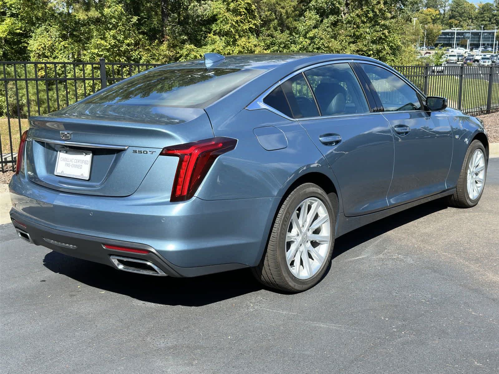 2023 Cadillac CT5 Luxury 8