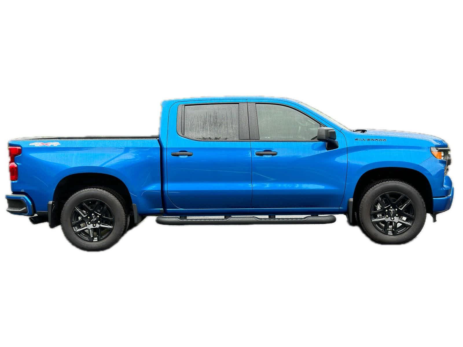 2023 Chevrolet Silverado 1500 Custom 4WD Crew Cab 147 8