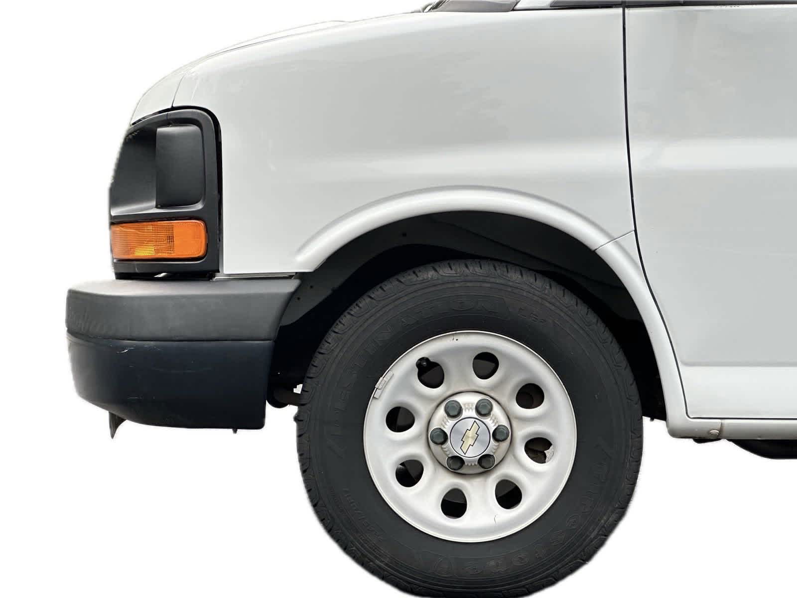 2014 Chevrolet Express  11