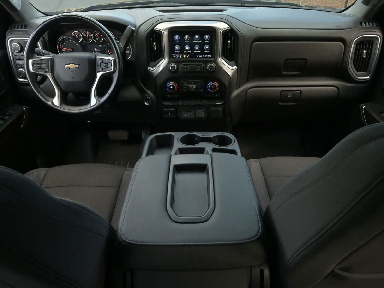 2020 Chevrolet Silverado 1500 LT 4WD Crew Cab 147 25