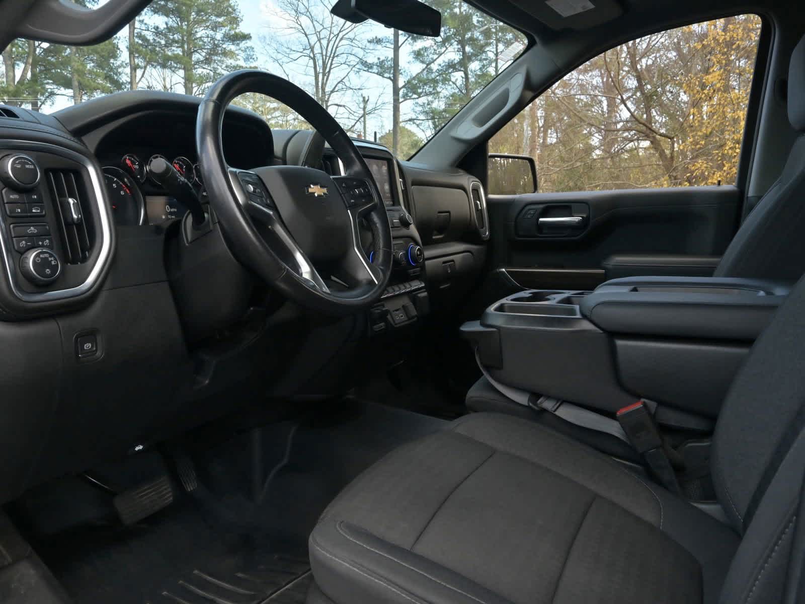 2020 Chevrolet Silverado 1500 LT 4WD Crew Cab 147 12