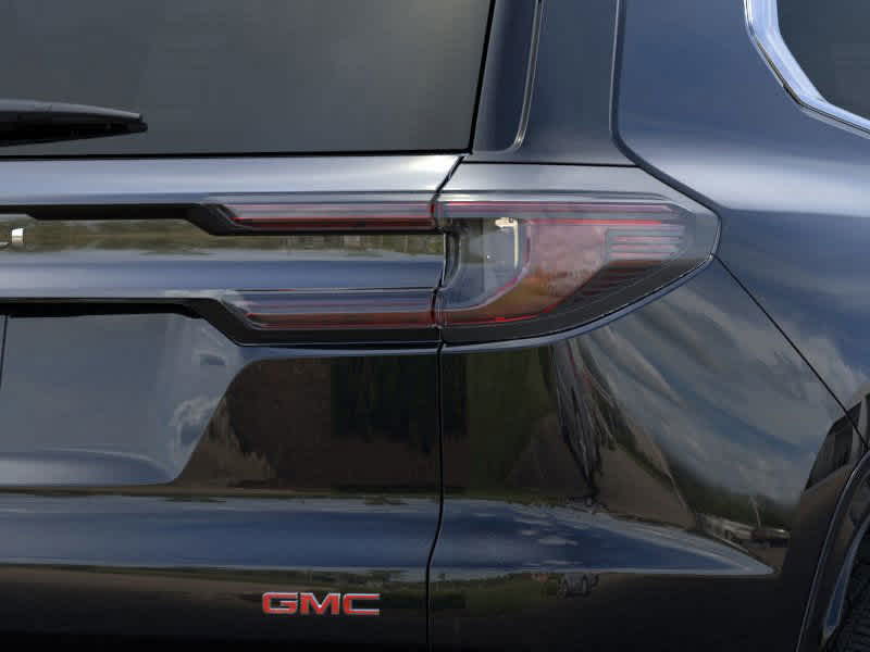 2024 GMC Acadia FWD Denali 11