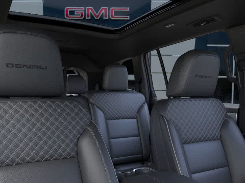 2024 GMC Acadia FWD Denali 24