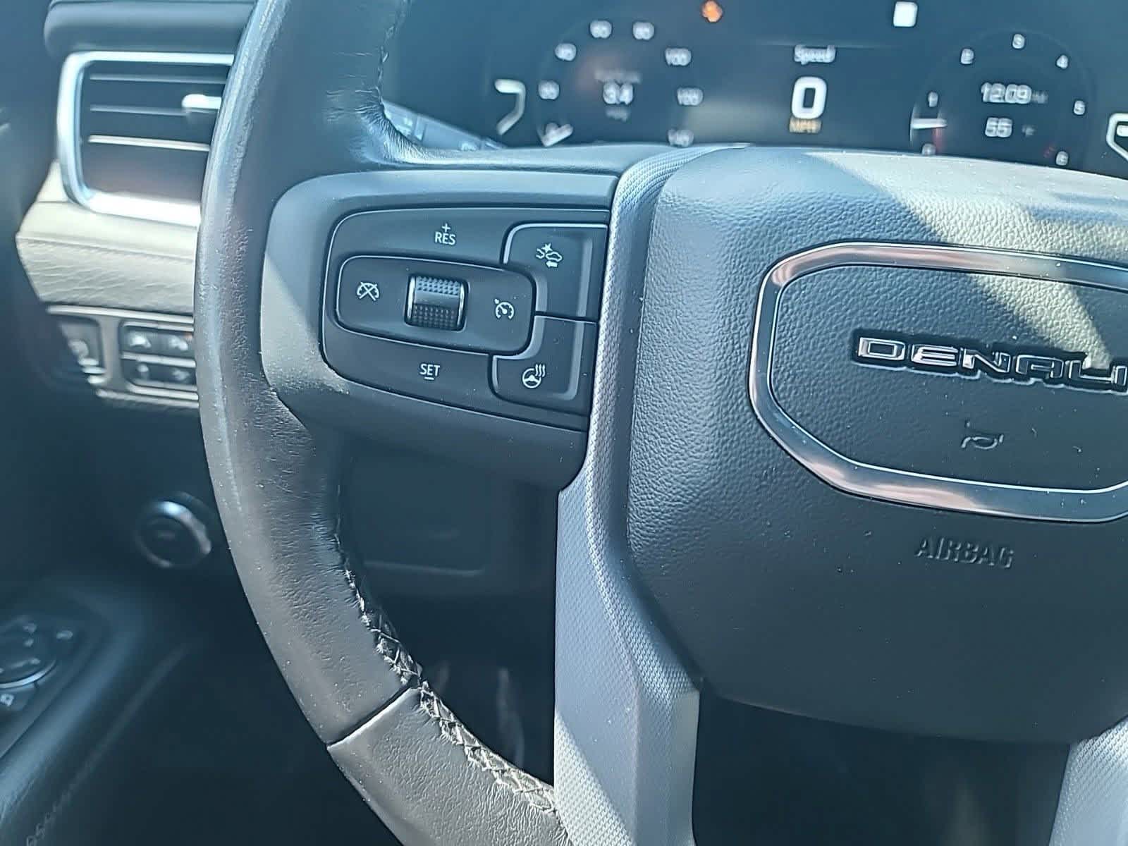 2023 GMC Yukon Denali 16