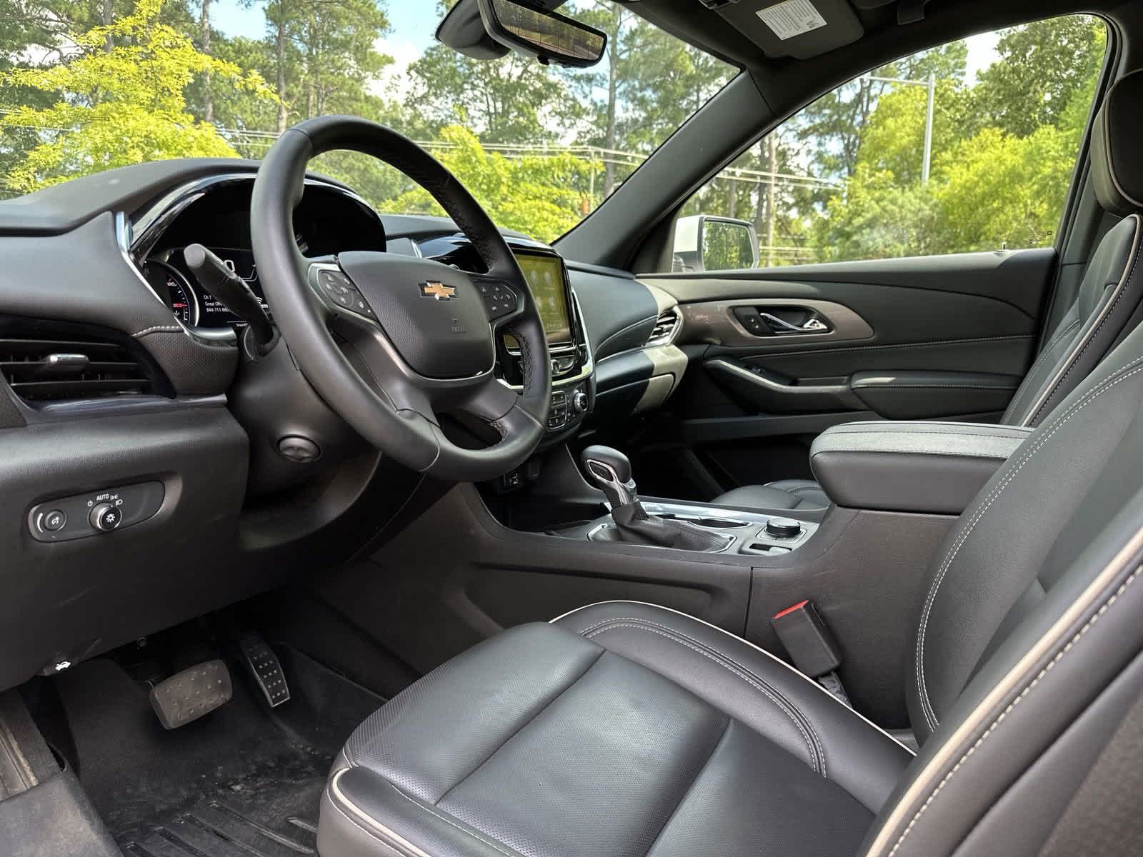 2023 Chevrolet Traverse Premier 13