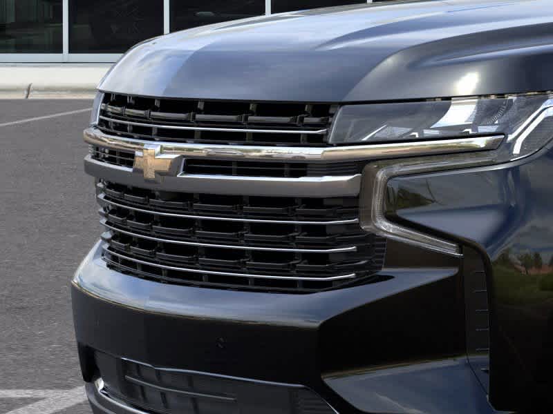 2024 Chevrolet Suburban LT 13