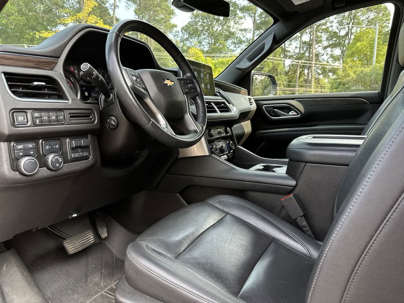 2021 Chevrolet Suburban LT 13