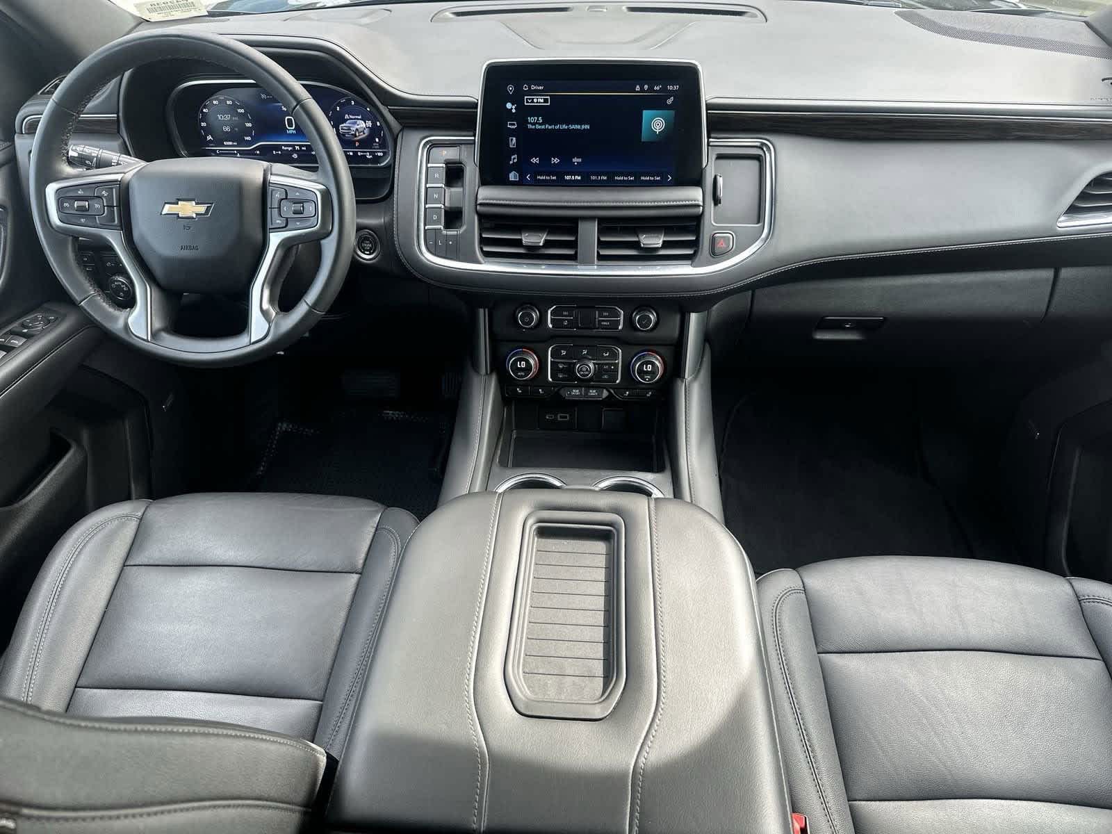 2023 Chevrolet Suburban LT 26