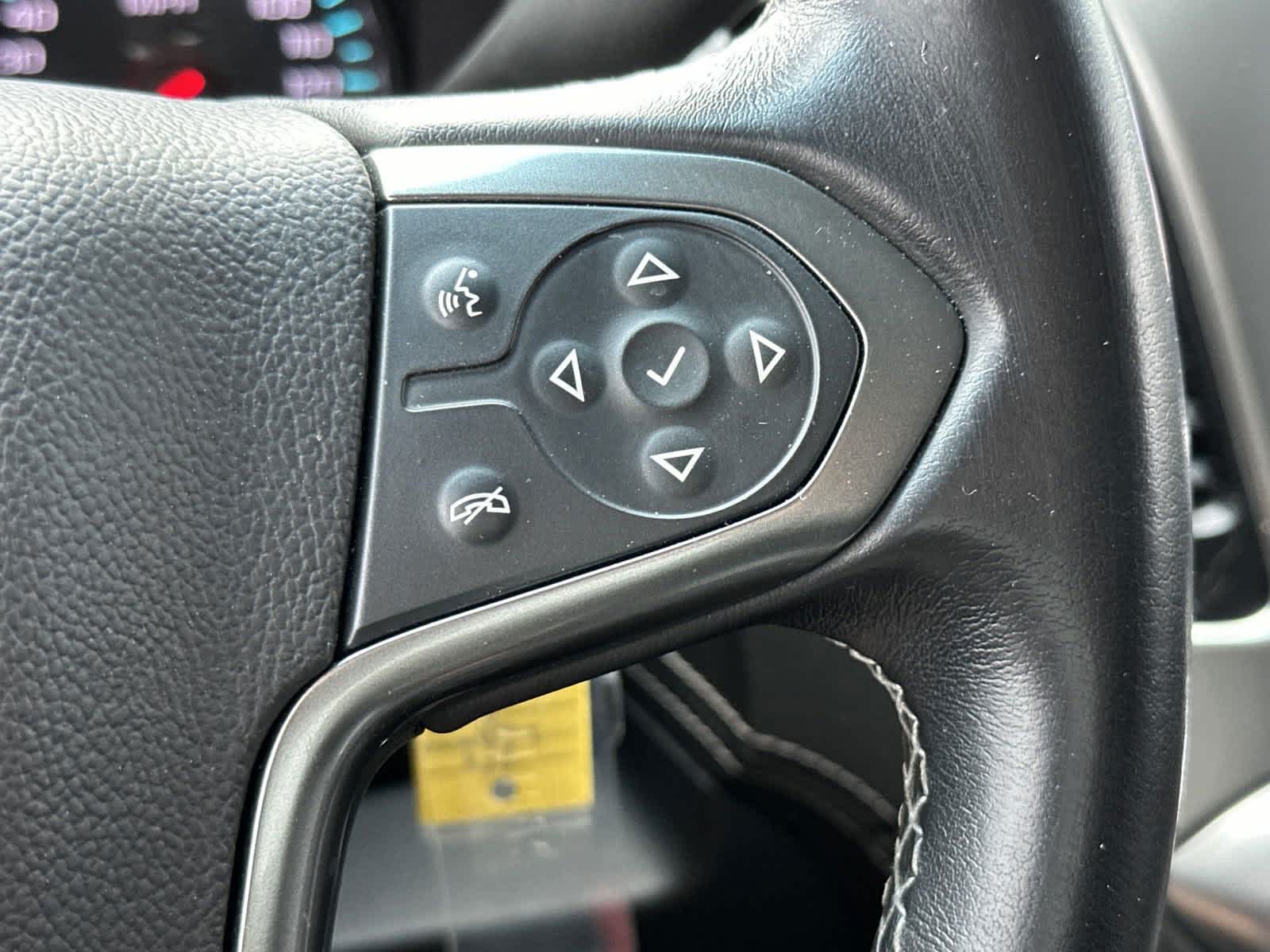 2019 Chevrolet Suburban LT 18