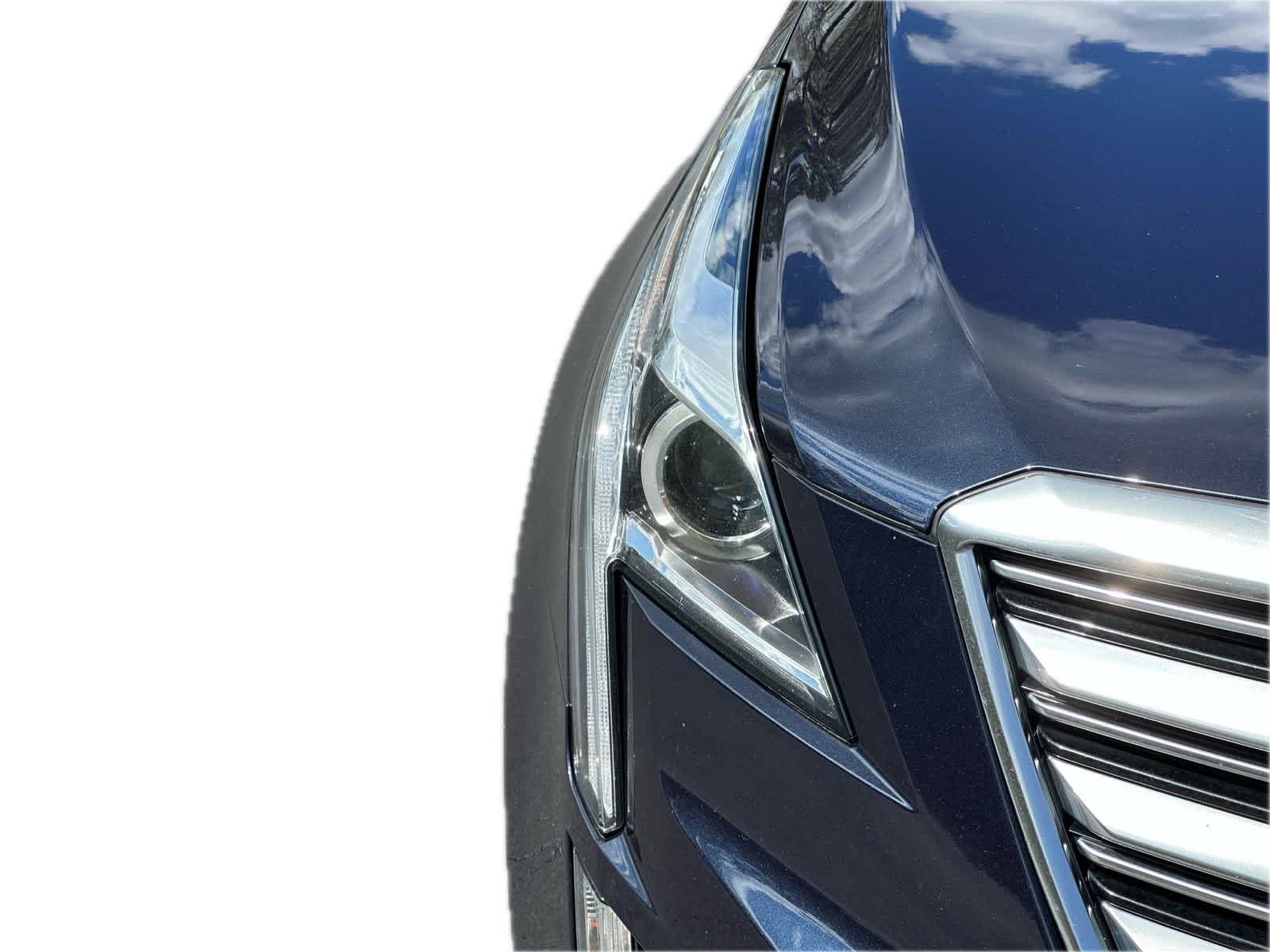 2017 Cadillac XT5 Luxury FWD 4
