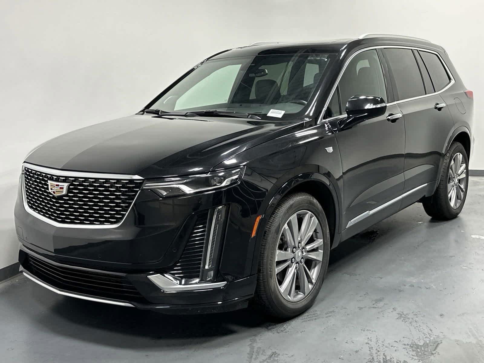 2023 Cadillac XT6 AWD Premium Luxury 3