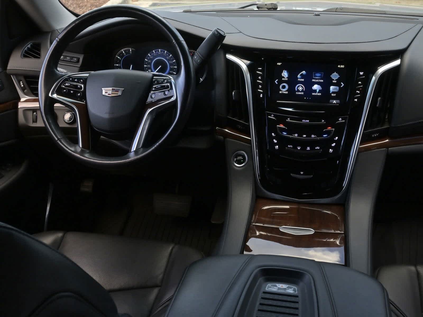 2019 Cadillac Escalade Luxury 26