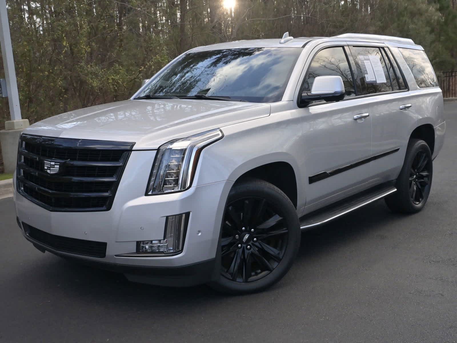 2019 Cadillac Escalade Luxury 1