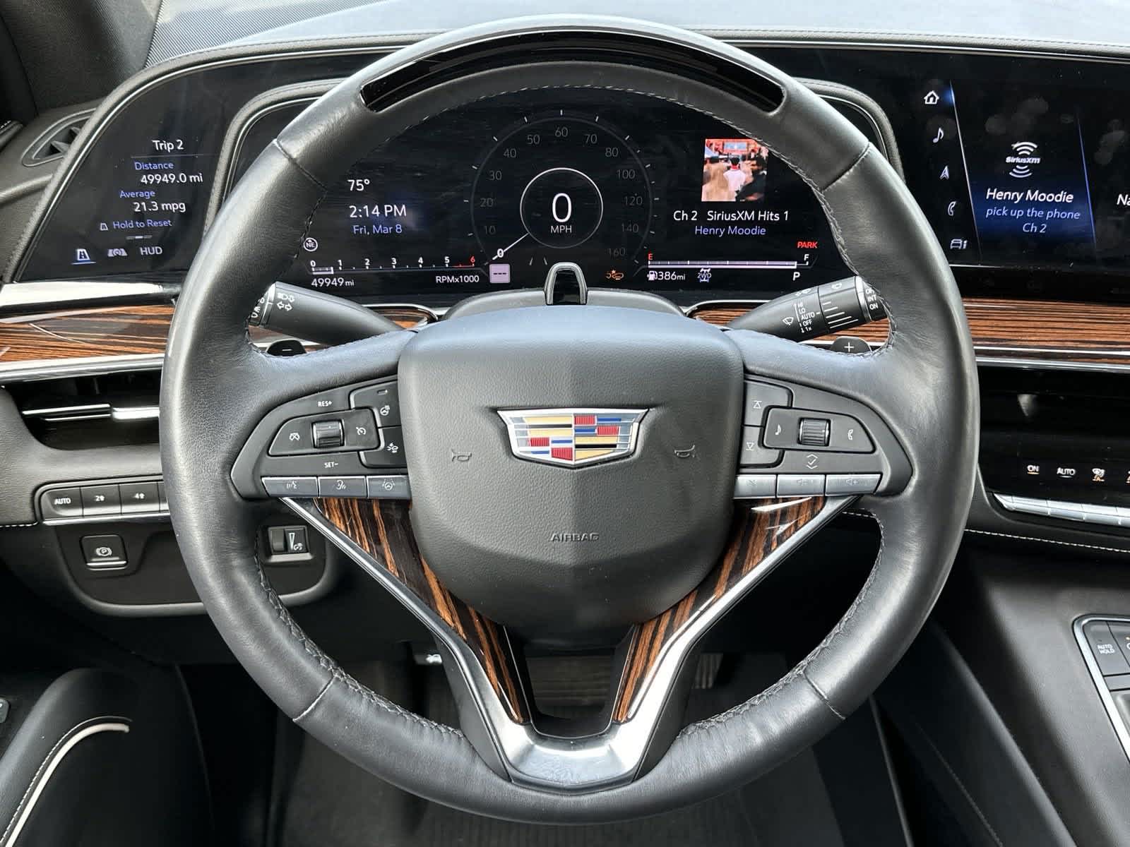 2022 Cadillac Escalade Premium Luxury 16