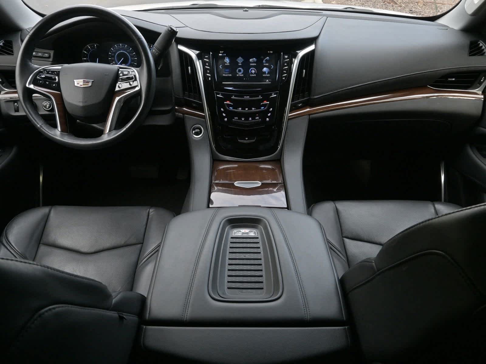 2020 Cadillac Escalade Premium Luxury 28