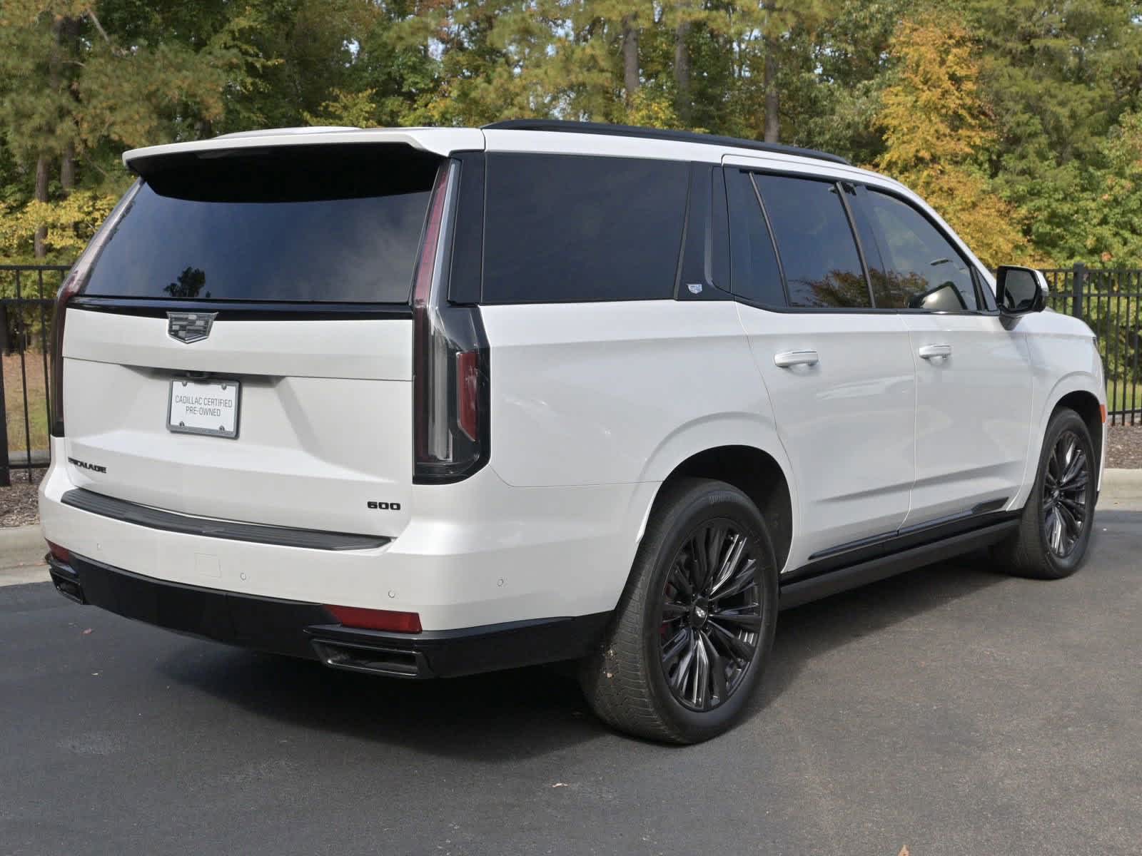 2024 Cadillac Escalade 4WD Sport Platinum 8