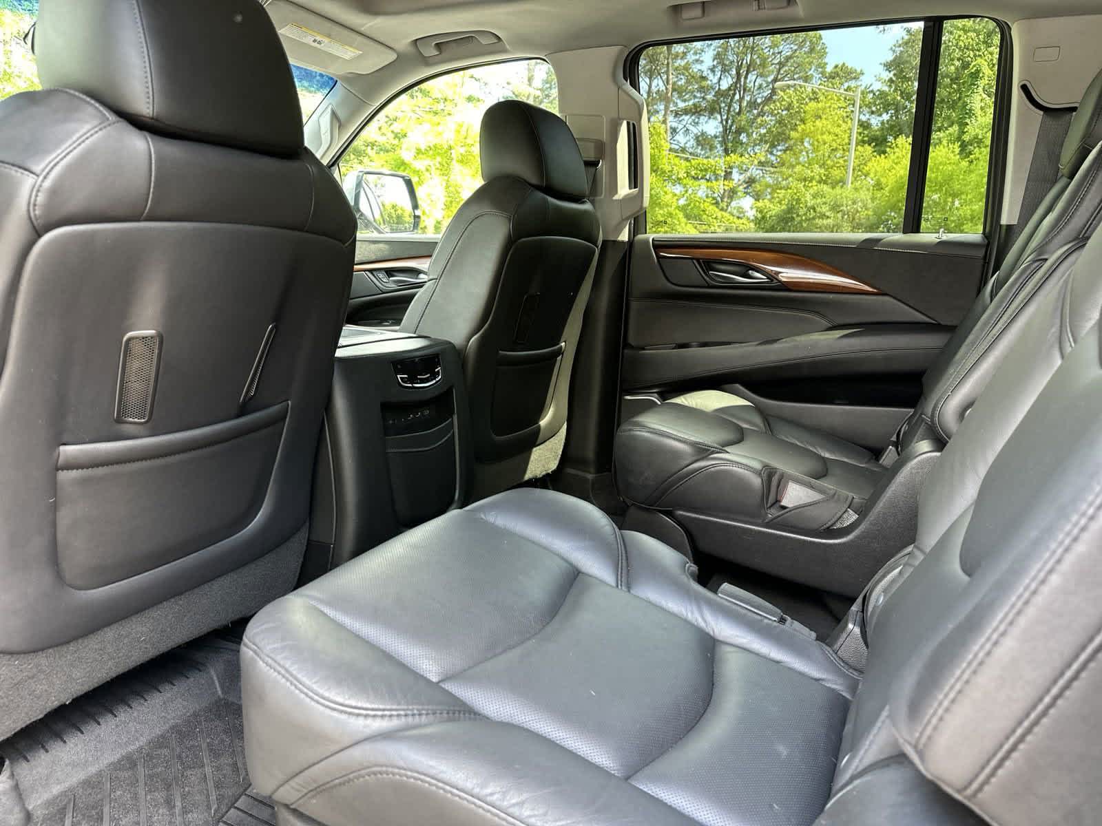 2019 Cadillac Escalade ESV Premium Luxury 29