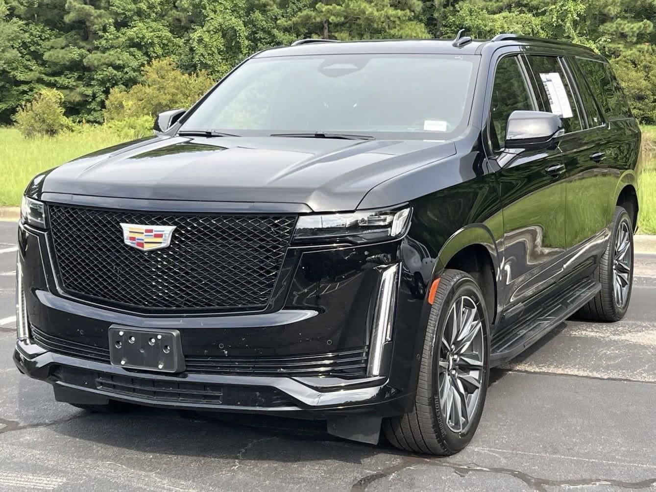 2023 Cadillac Escalade ESV 4WD Sport 3