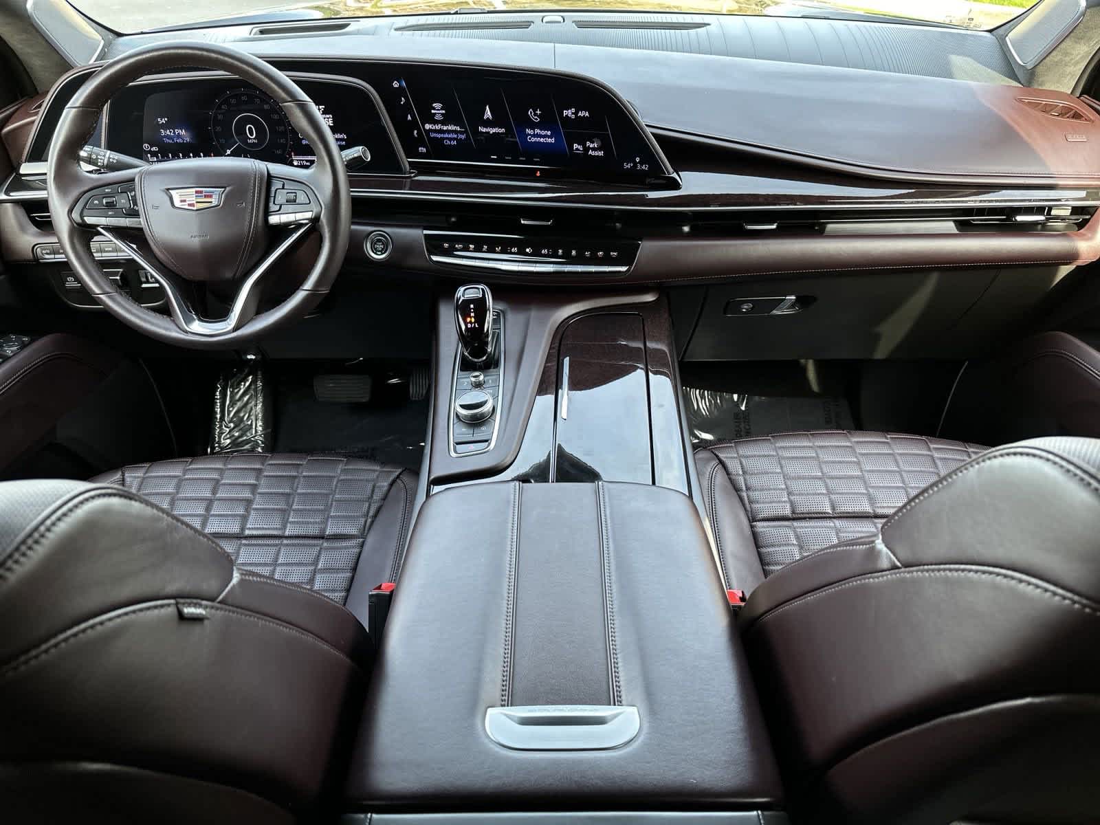 2023 Cadillac Escalade ESV 4WD Sport Platinum 28