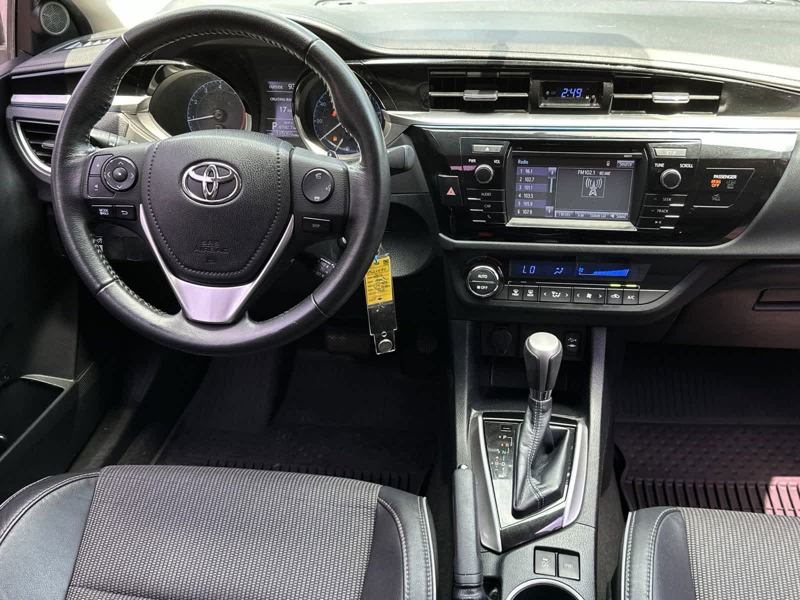 2016 Toyota Corolla S 27