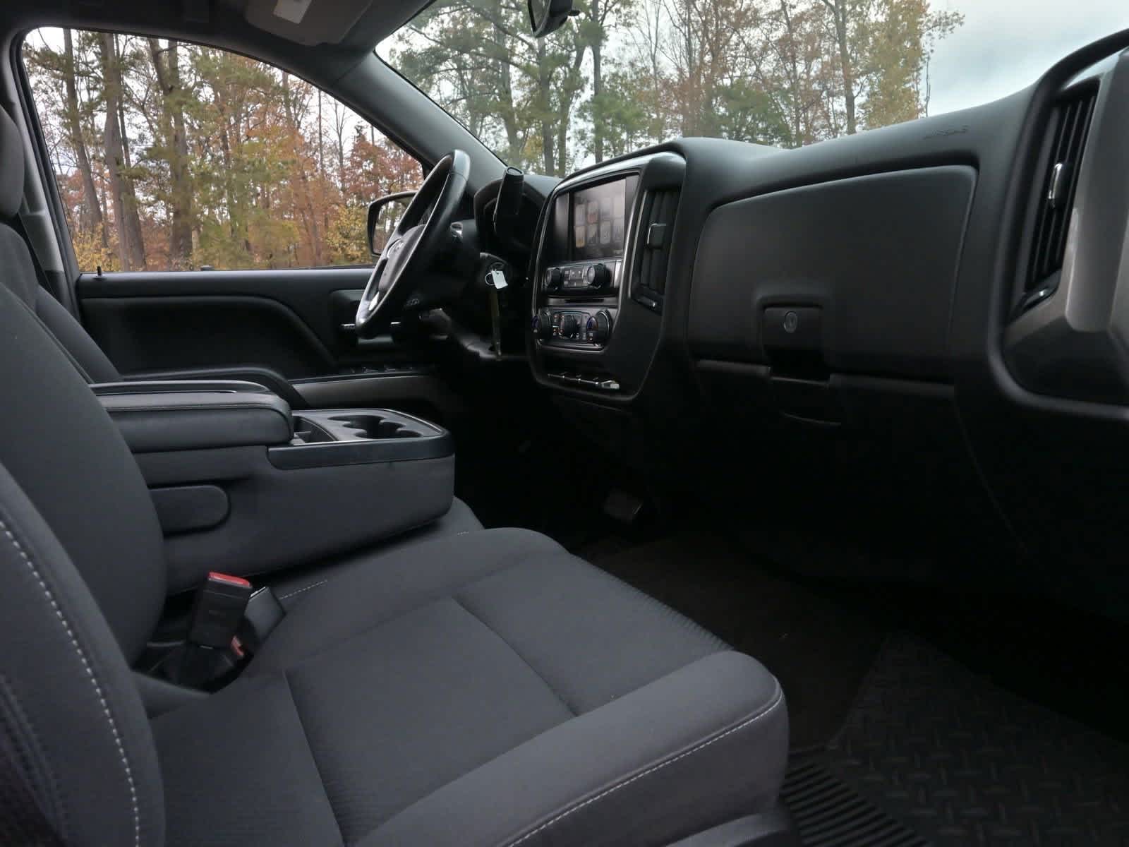 2017 Chevrolet Silverado 1500 LT 4WD Crew Cab 143.5 29