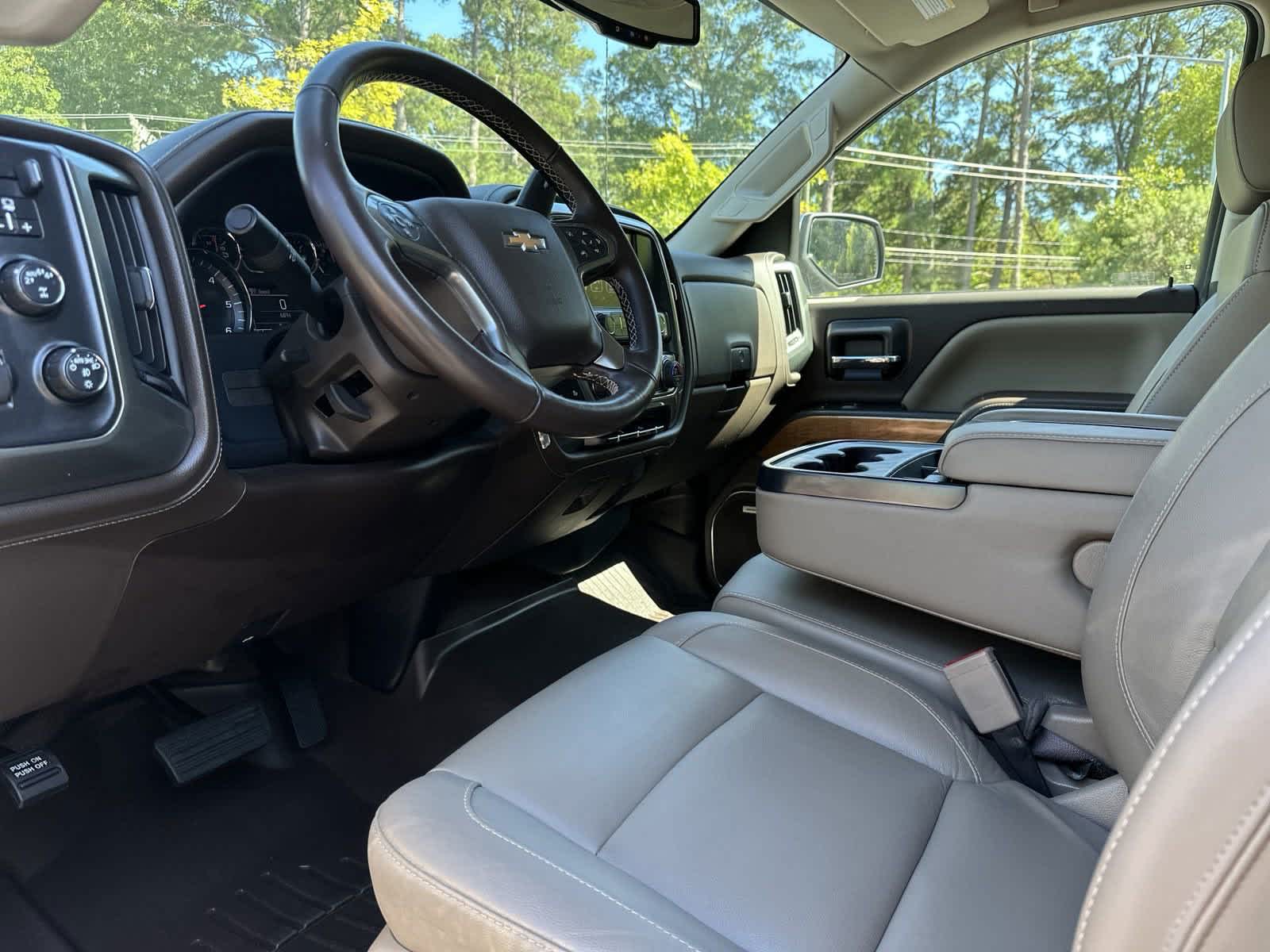 2018 Chevrolet Silverado 1500 LTZ 4WD Crew Cab 143.5 14