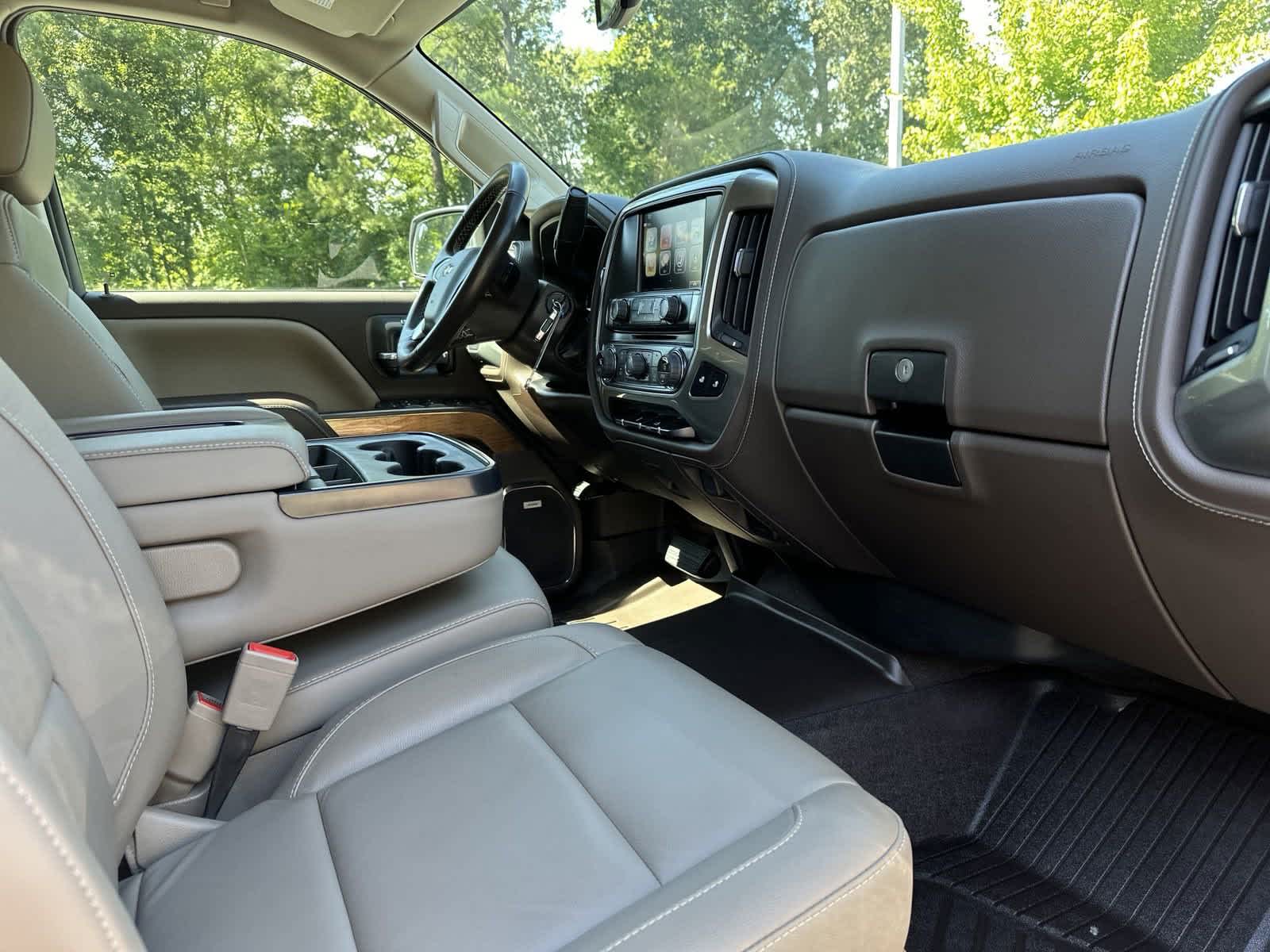 2018 Chevrolet Silverado 1500 LTZ 4WD Crew Cab 143.5 31