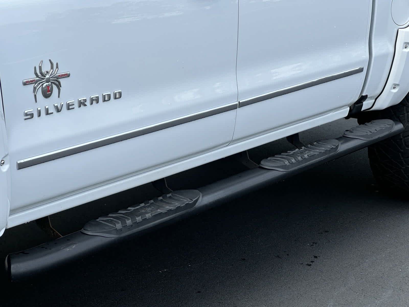 2017 Chevrolet Silverado 1500 LTZ 4WD Crew Cab 143.5 30