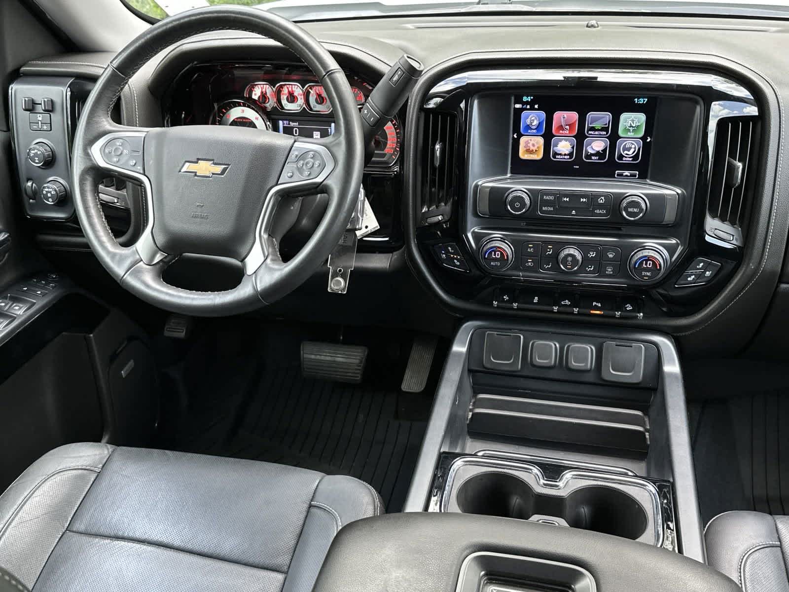 2017 Chevrolet Silverado 1500 LTZ 4WD Crew Cab 143.5 28
