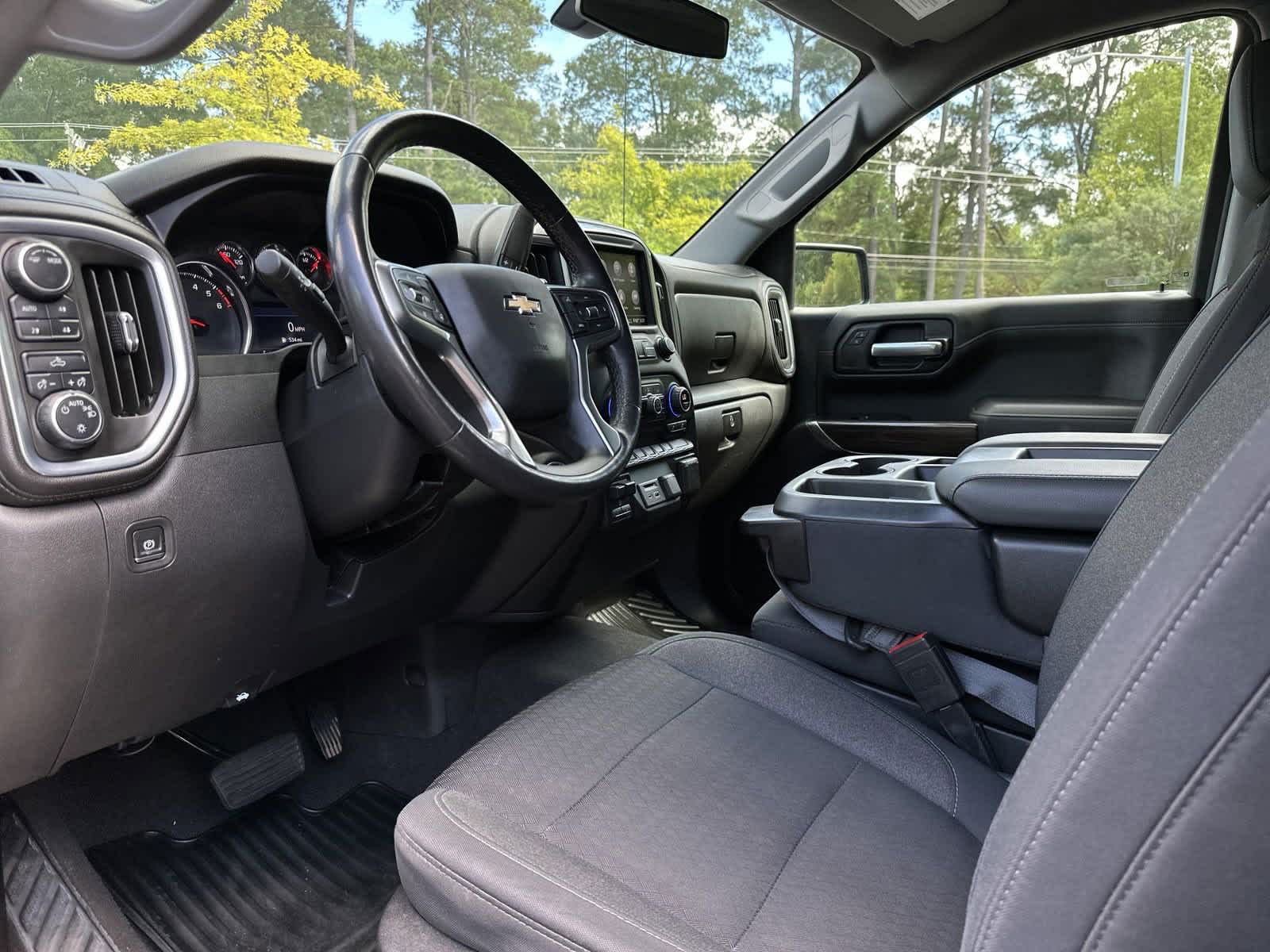 2020 Chevrolet Silverado 1500 LT 4WD Crew Cab 147 12