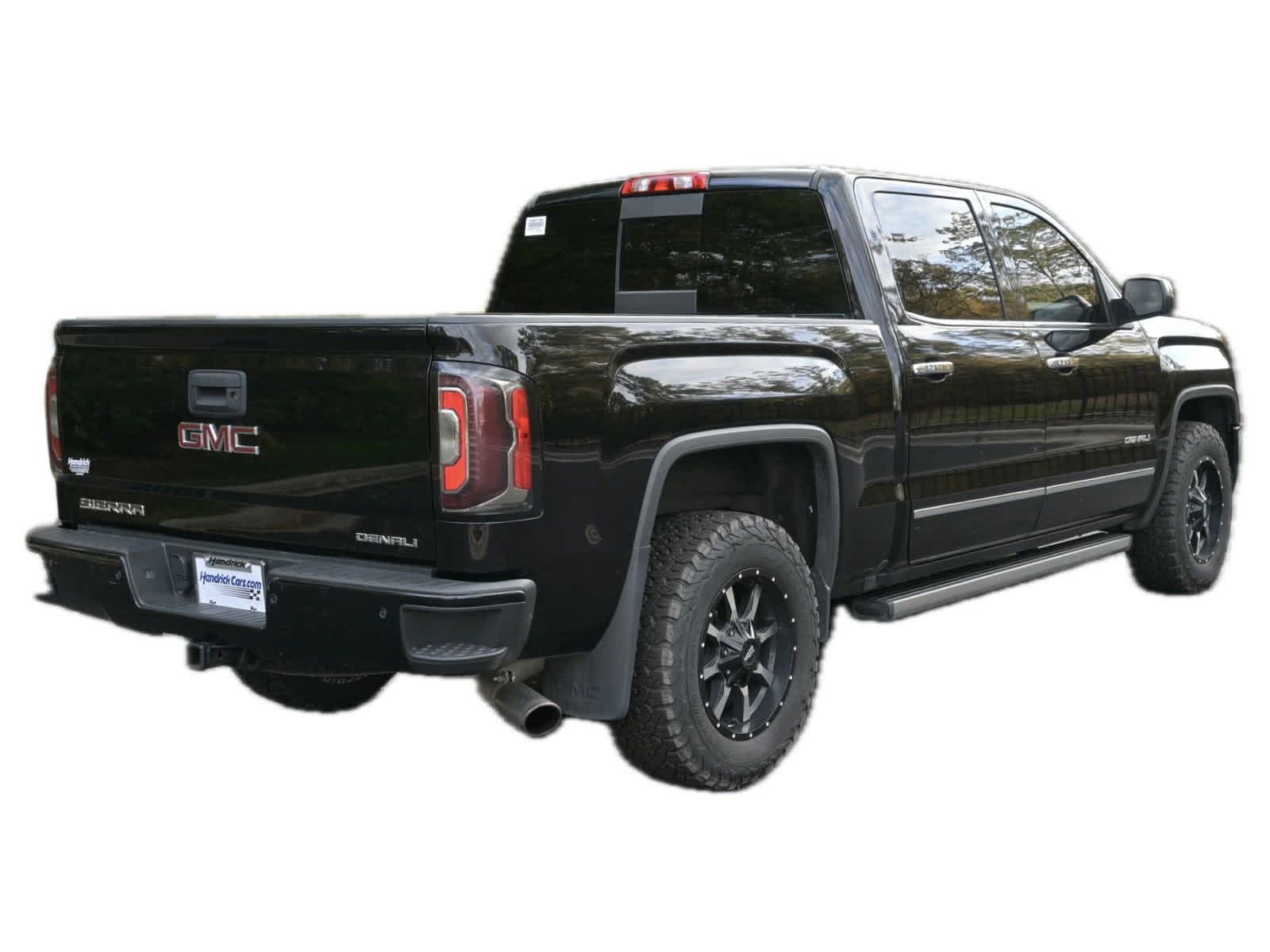 2017 GMC Sierra 1500 Denali 4WD Crew Cab 143.5 8