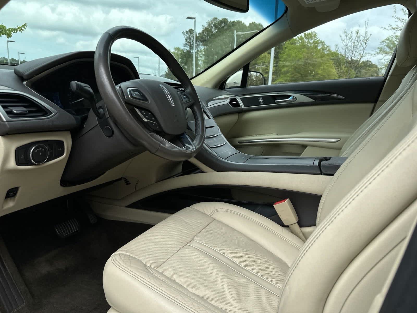 2014 Lincoln MKZ Hybrid 13