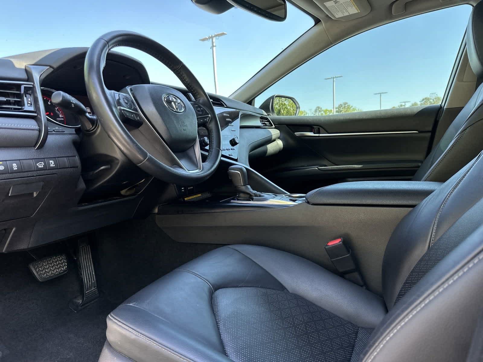2019 Toyota Camry XSE 14