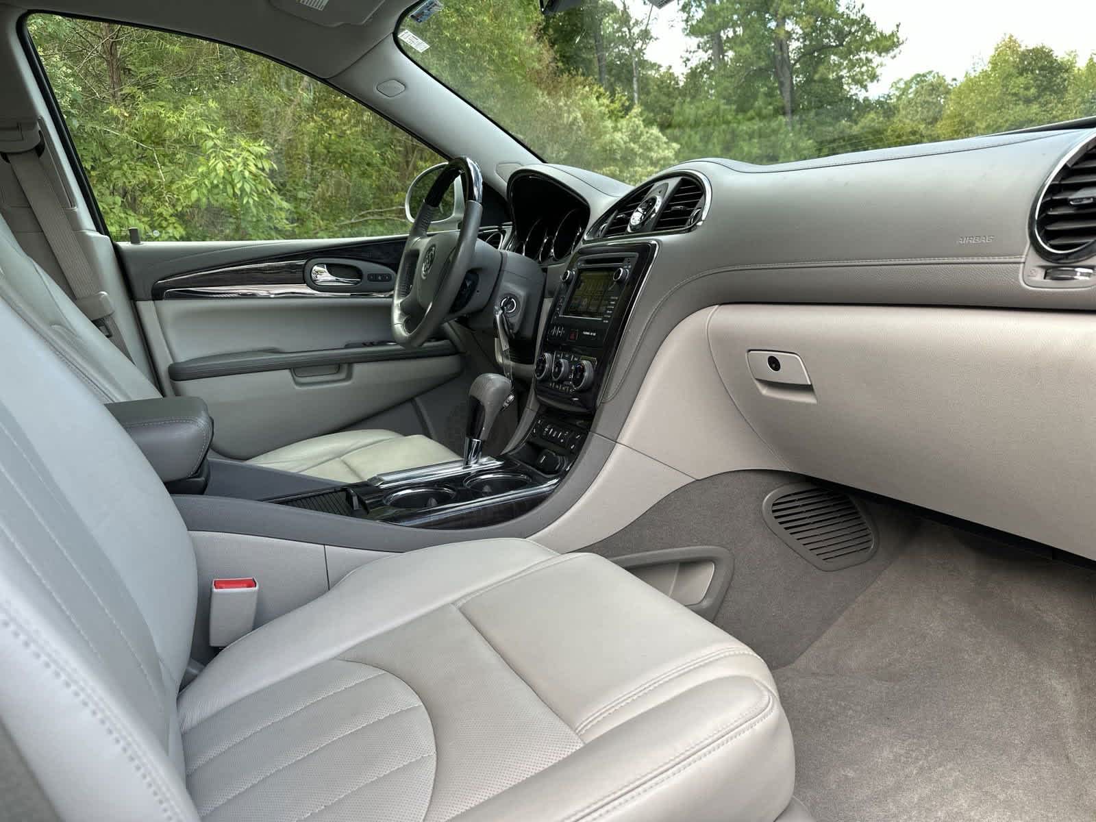 2017 Buick Enclave Leather 31