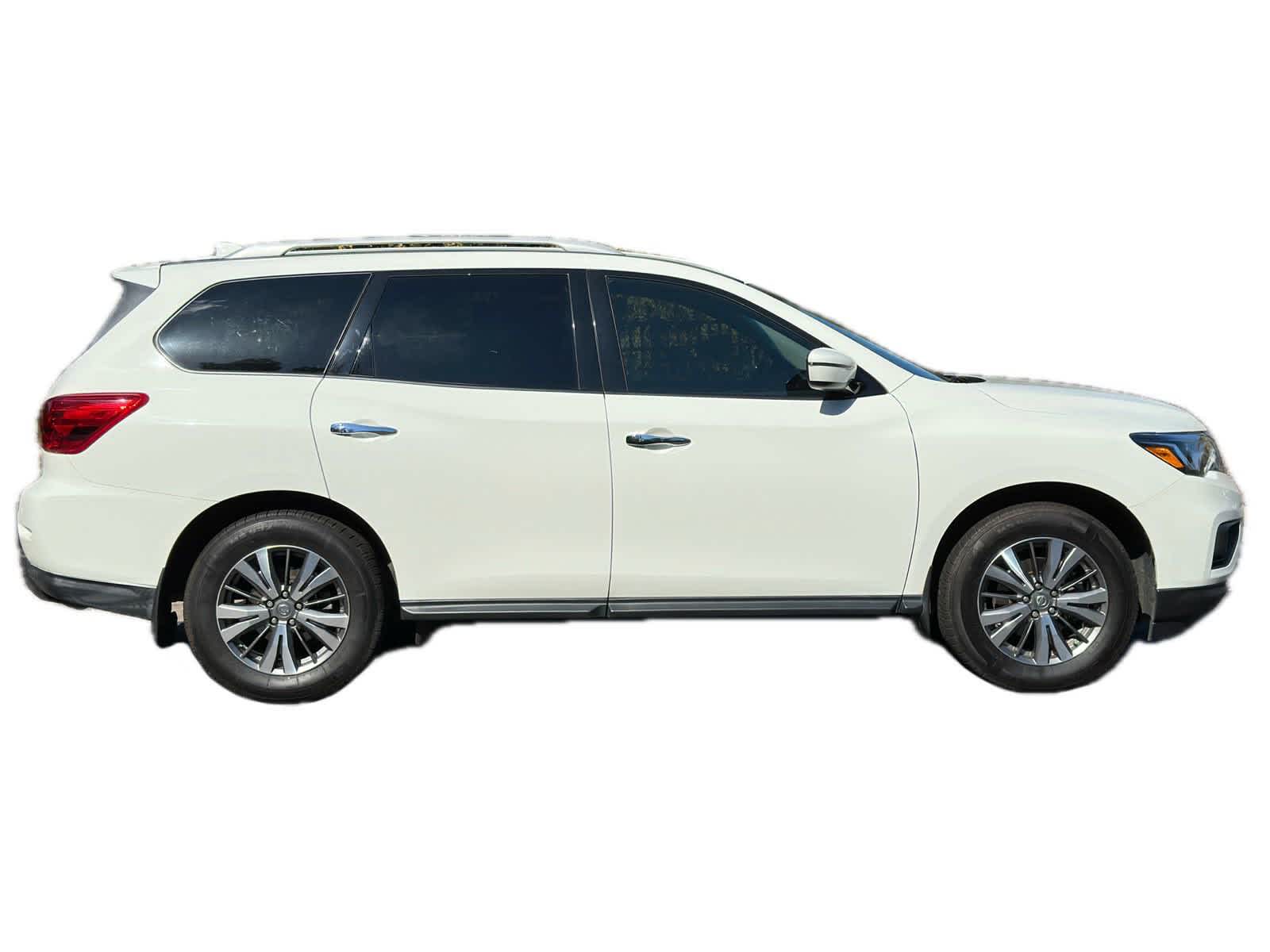 2019 Nissan Pathfinder SV 8